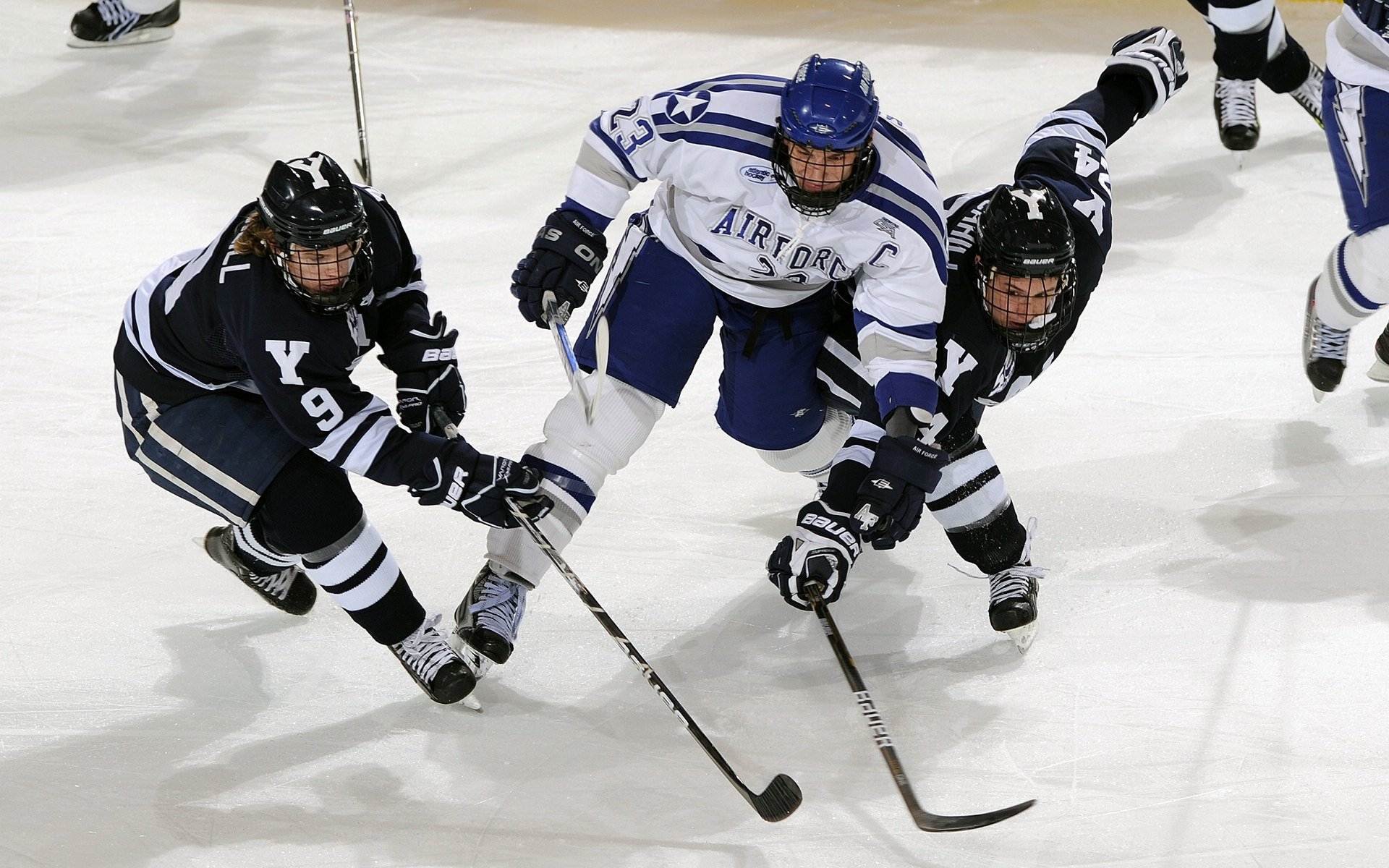 姆巴佩续约巴黎圣日耳曼至2026年，姆巴佩签约巴黎